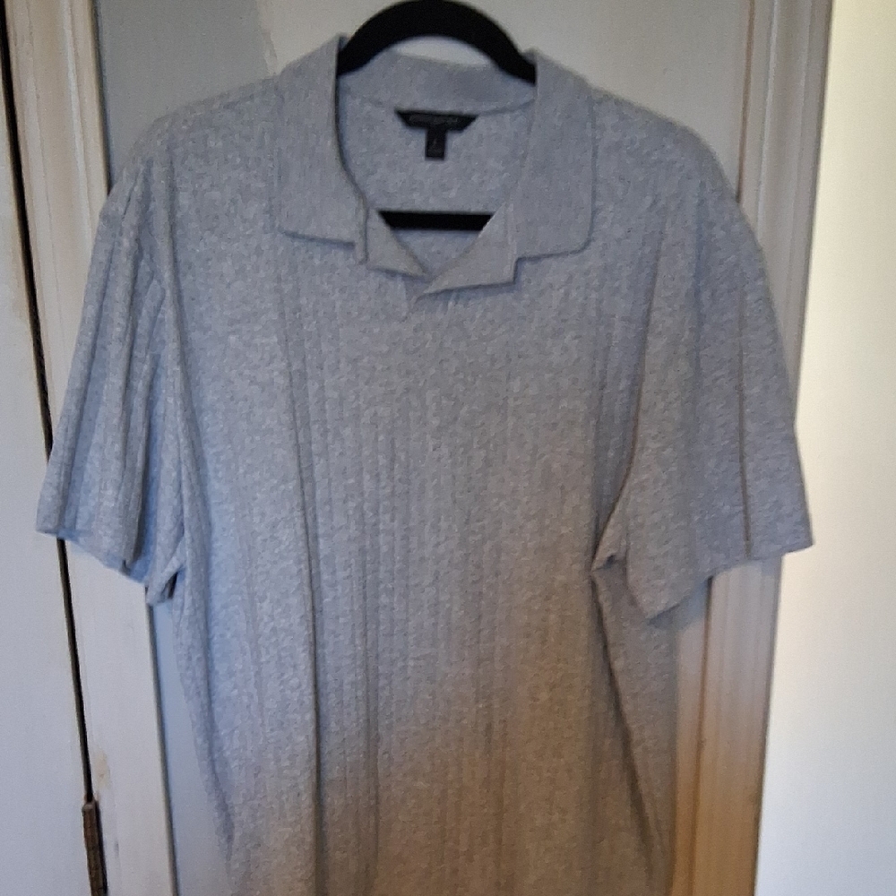Gray Polo Shirt with Textured Knit Short Sleeves